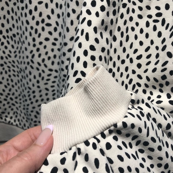 Calia by Carrie Underwood cream and black polka dot drop shoulder oversized S - Picture 3 of 9